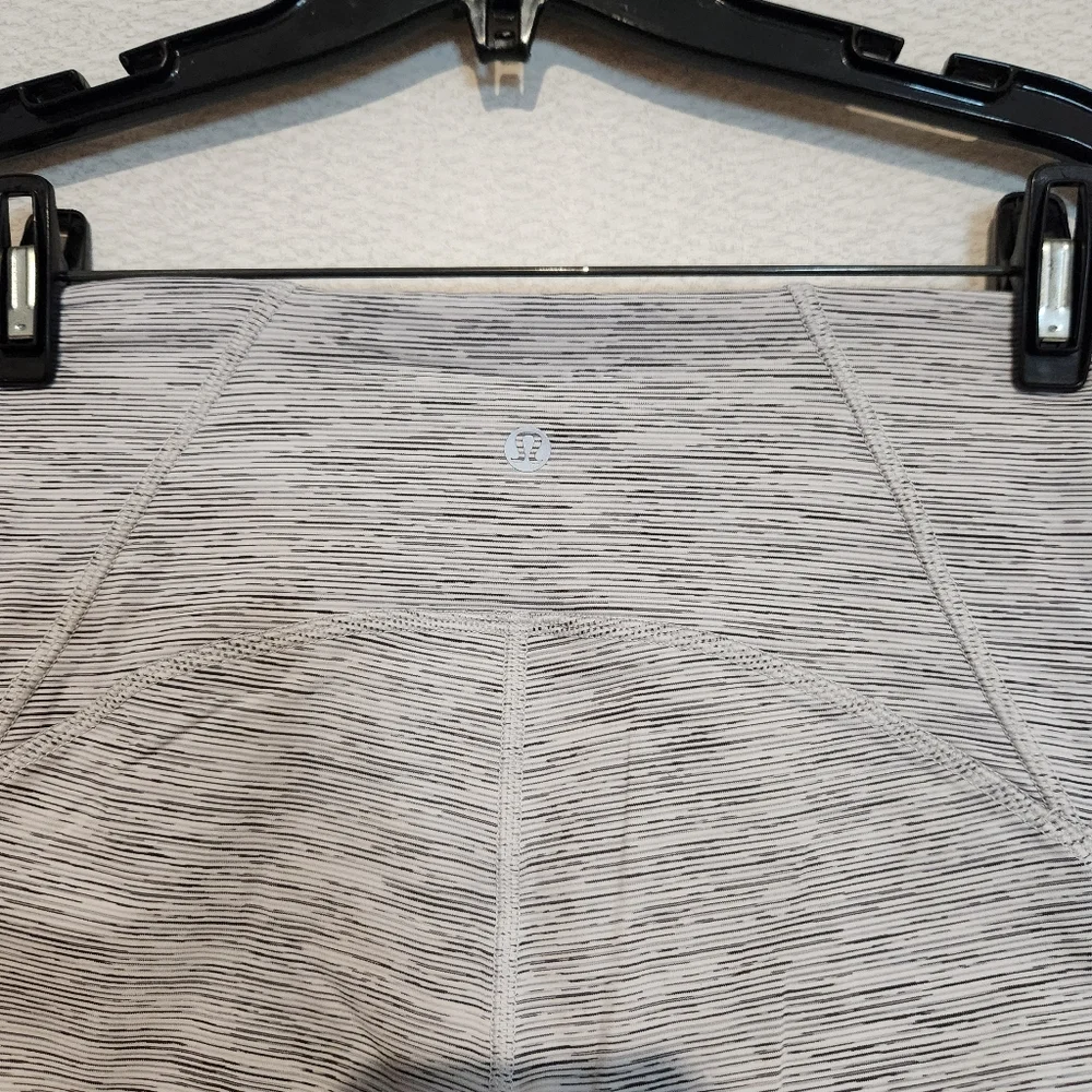 Lululemon Train Times 7/8 Leggings Size 6